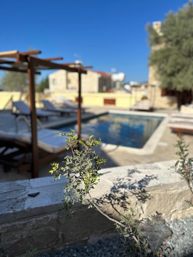 ميليو Stone Court Boutique Studios المظهر الخارجي الصورة