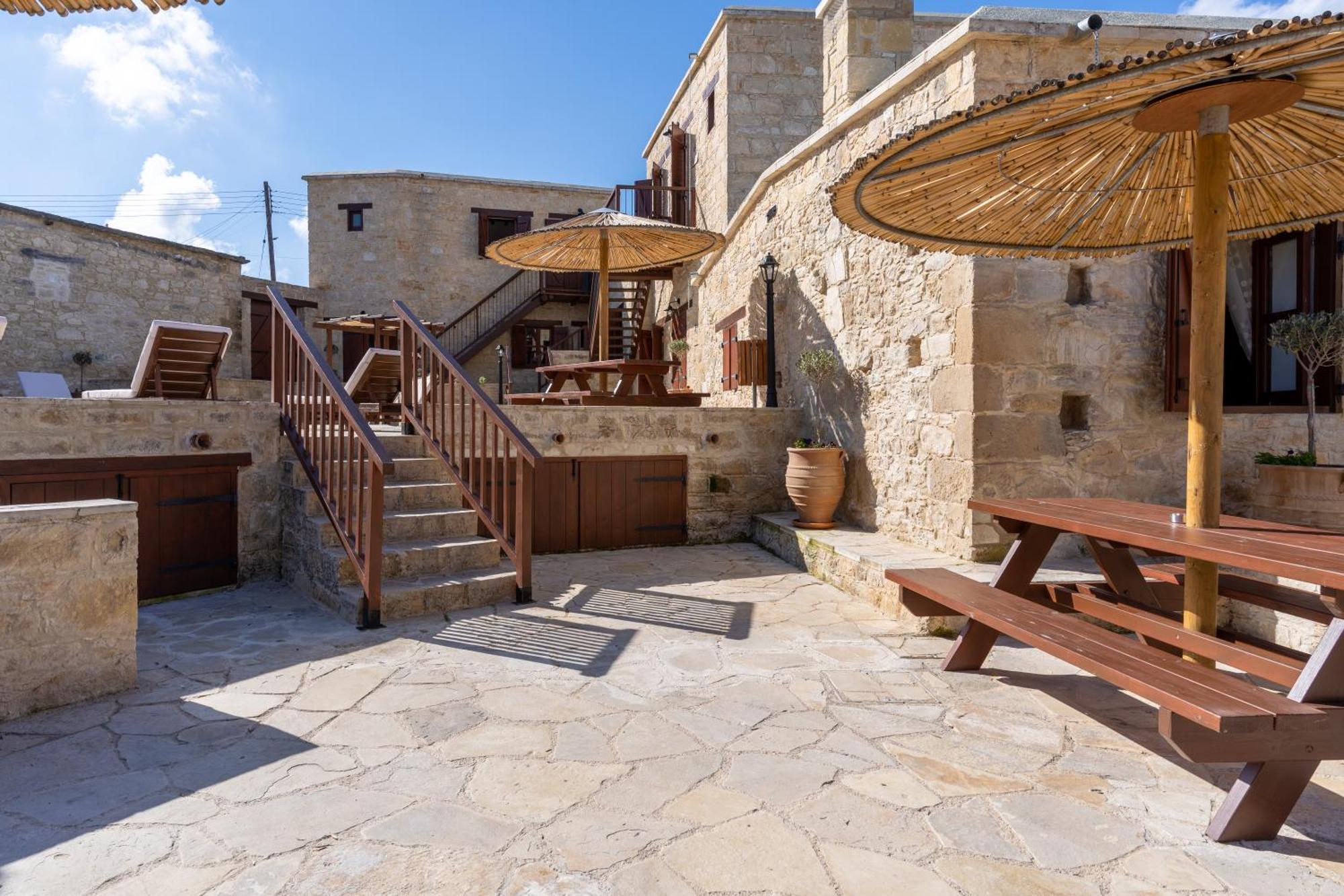 ميليو Stone Court Boutique Studios المظهر الخارجي الصورة